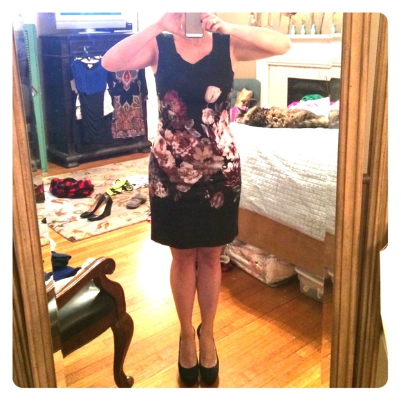 Black floral sleeveless dress