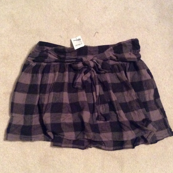 NWT Plaid Skirt🚨⚠️