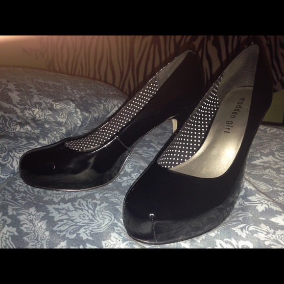 🌹Steven Madden Pattened Pumps