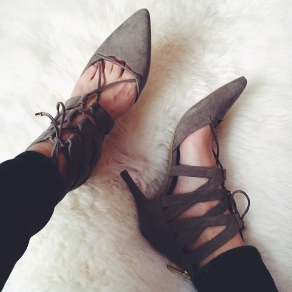 14th Union Shoes - NWOT Suede Lace Up Heels