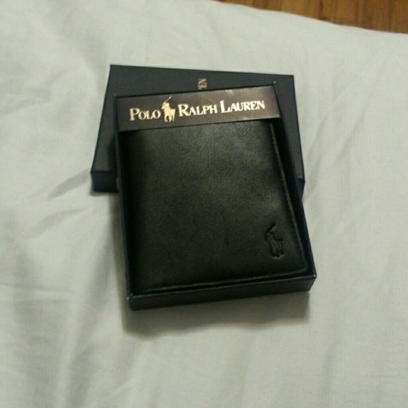 **SOLD** NWT Polo Ralph Lauren Men's wallet - Picture 1 of 4