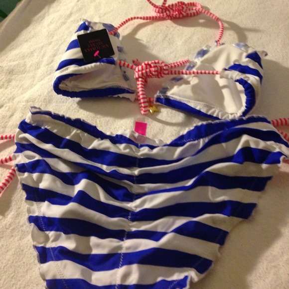 Victoria Secret Bikini - Picture 3 of 4