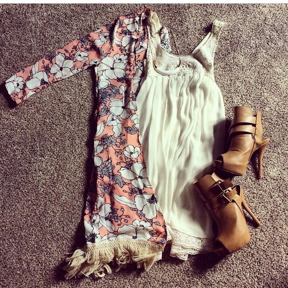 Floral tassel kimono
