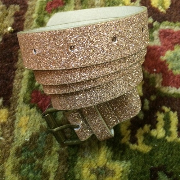 Zara belt