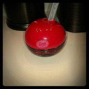 DKNY candy apple perfume