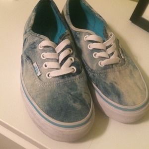 NWOT Denim Acid Wash Vans 6