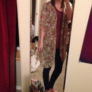 Brandy Melville Floral Kimono
