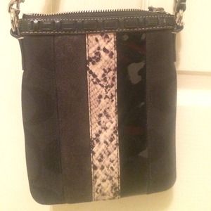 AUTHENTIC Coach cross body