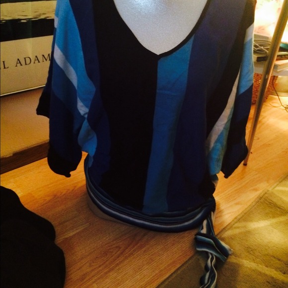 Ana sweater top