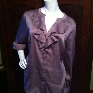 🚫Sold🚫Avenue polyester ruffled button down shirt