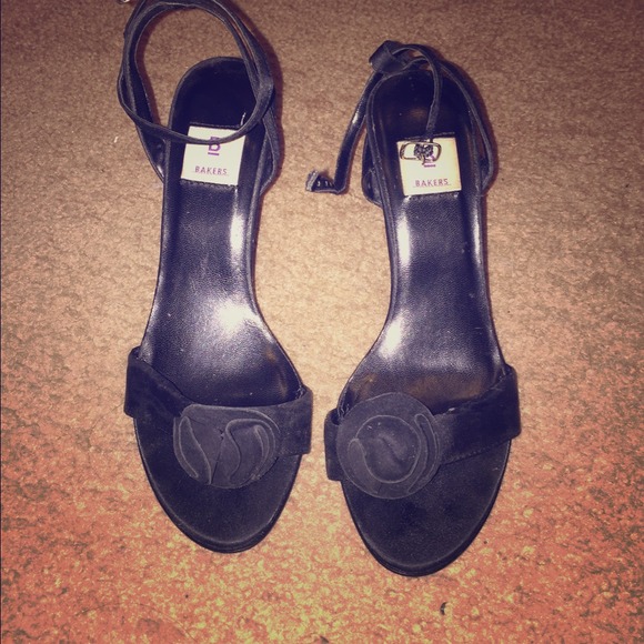 Simple black heels