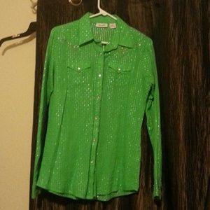 Beautiful green Wrangler pearl snap button up