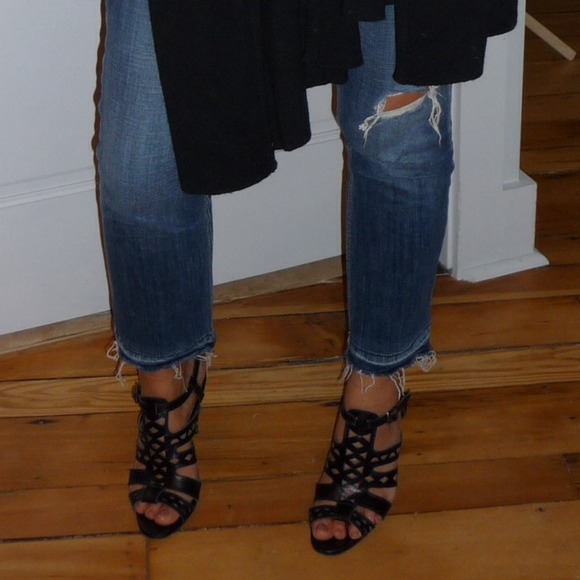 SOLD Manolo Blahnik Caged Sandal - Picture 3 of 4