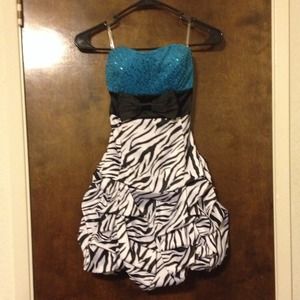 🆕 NWT Ruby Rox Dress