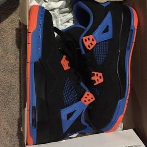 Jordan 4's