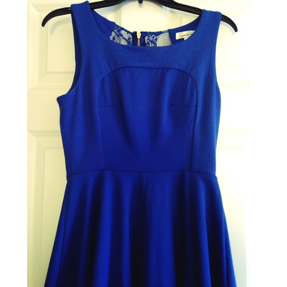 Party dress - Picture 2 of 4
