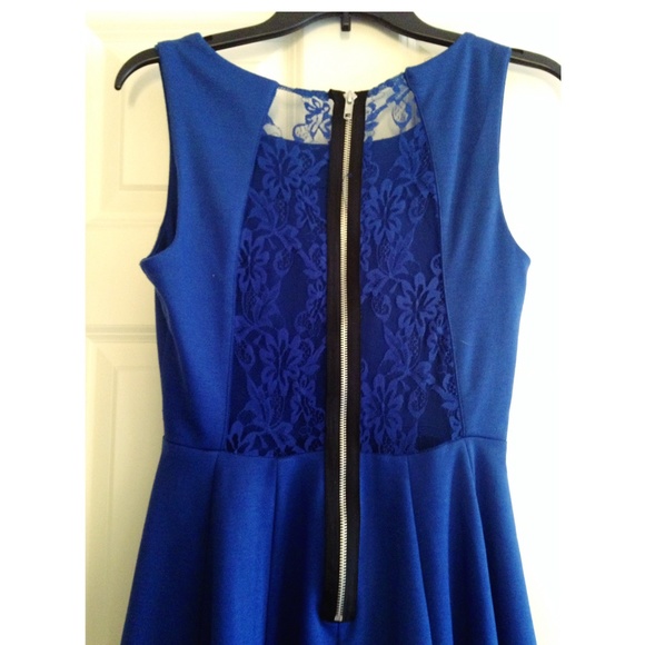 Party dress - Picture 4 of 4