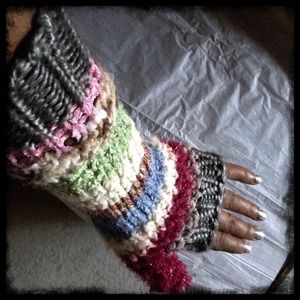 Pair of Fingerless Glove
