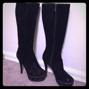 Black tall Heeled Boots
