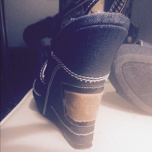 Guess Dark Jean platforms - Picture 2 of 4
