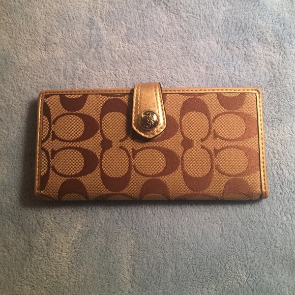 Gold logo Coach wallet