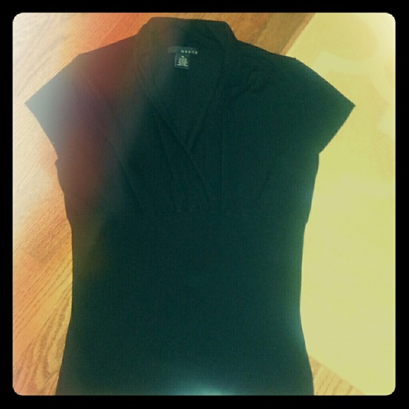 Simple black top