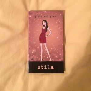 RARE Stila glitz and glam palette