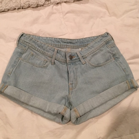 H&M Skinny Low Waist Shorts
