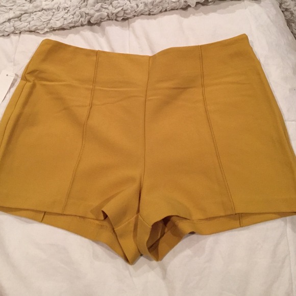 High waist mustard shorts