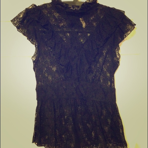 ✂️price cut! Free People Lace top