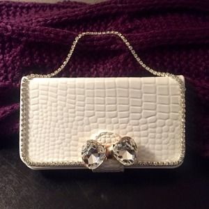 ISO4 or 4s phone case. BRAND NEW!
