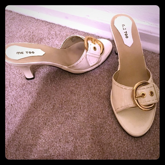 White heel shoes