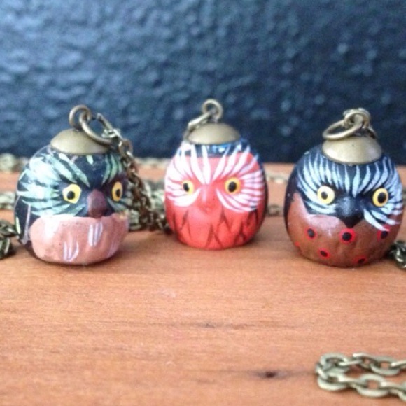 Hand painted owl necklaces! - Picture 2 of 4