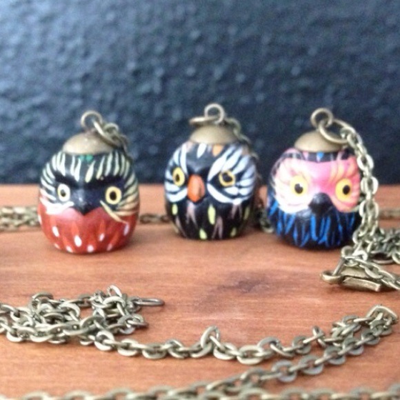 Hand painted owl necklaces! - Picture 3 of 4