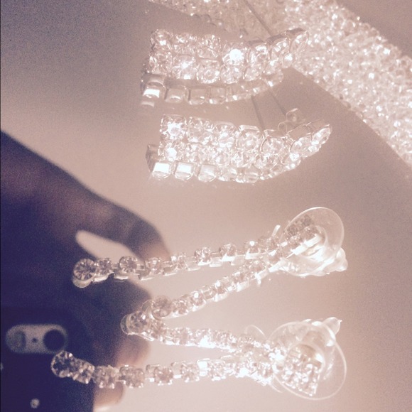 Beautiful silver diamond chandelier earrings
