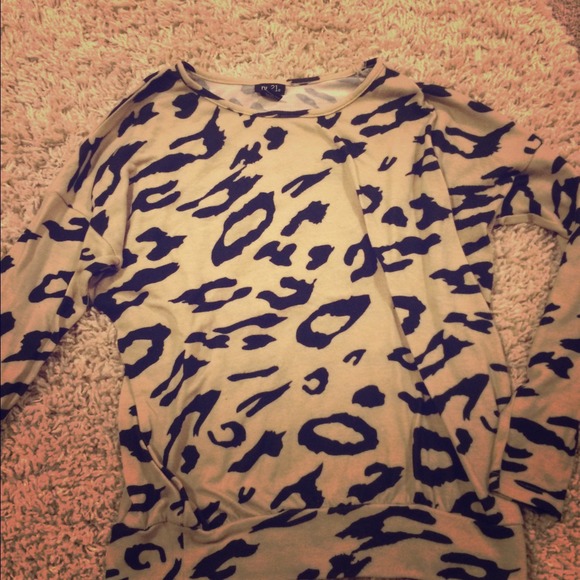Cheetah sweater - Picture 1 of 1