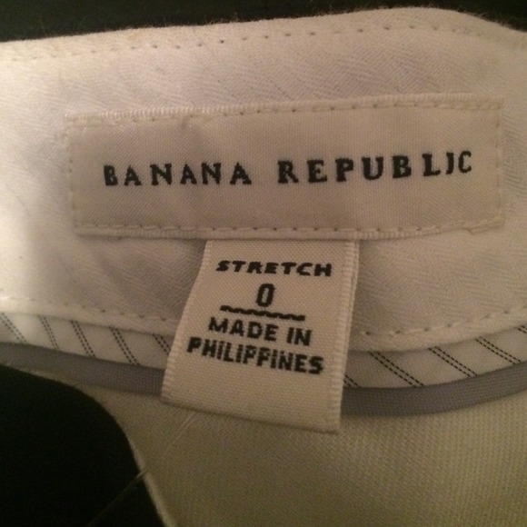 Banana Republic size 0 shorts - Picture 2 of 2