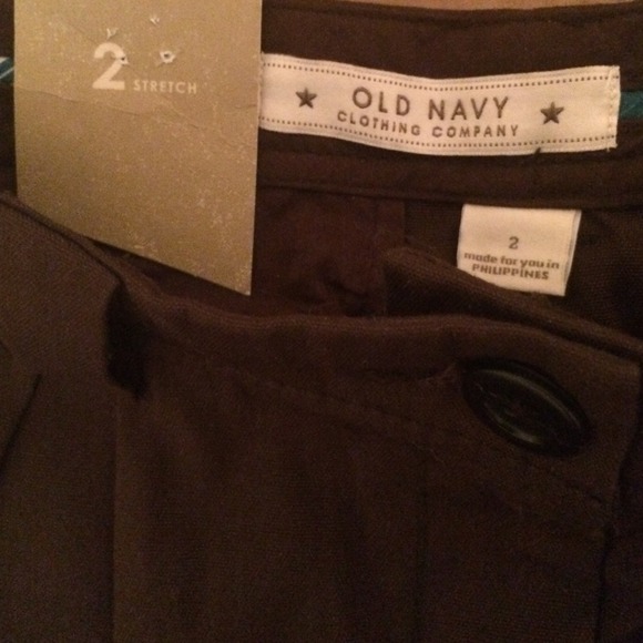 Brown old navy shorts - Picture 2 of 2