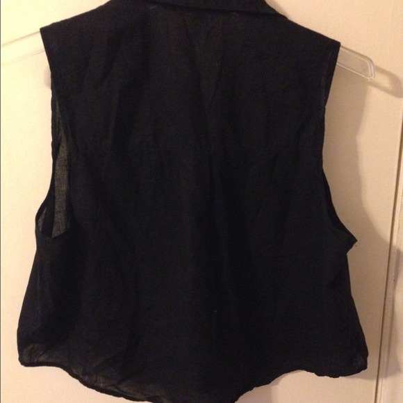 American Apparel sleeveless lawn crop top - Picture 3 of 3