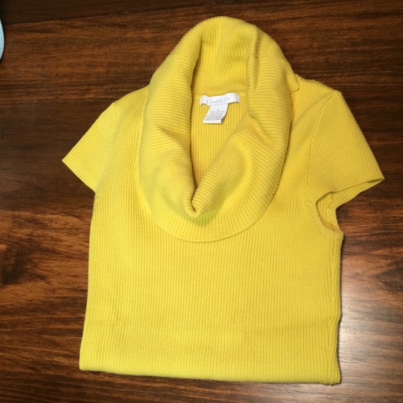 Small Mustard SS Charlotte Russe sweater