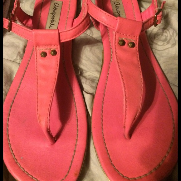 Aeropostale Shoes - Aeropostale pink sandals.