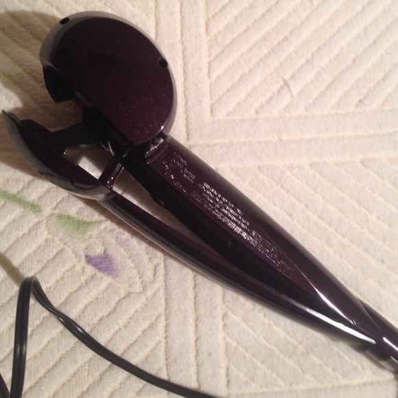Infiniti Pro Conair Curl Secret-Perfect curls! - Picture 3 of 3