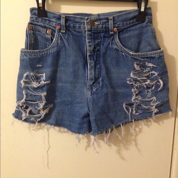 vintage destroyed cutoff shorts