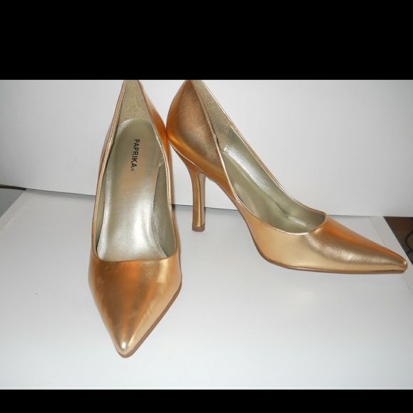 Gold pumps, better than glass slippers-