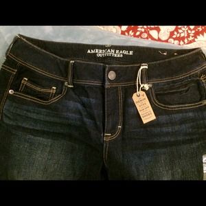 American Eagle 16 long NWT Dark wash stretch Jeans