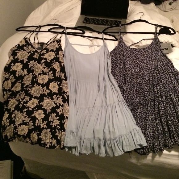 TAKING OFFERS brandy melville jada/bethan dresses