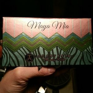 Maya Mia palette Limited Edition