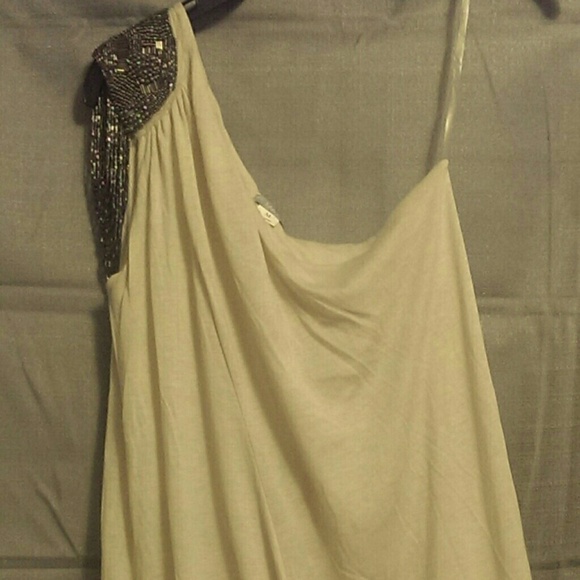 One shoulder dress shirt.