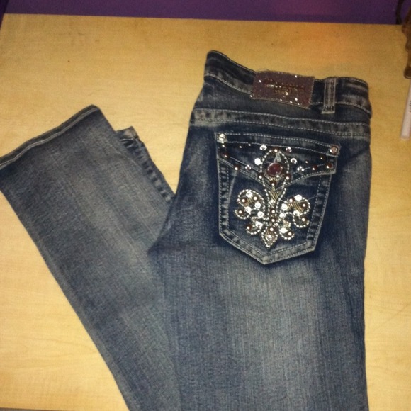 Skinny jeans.