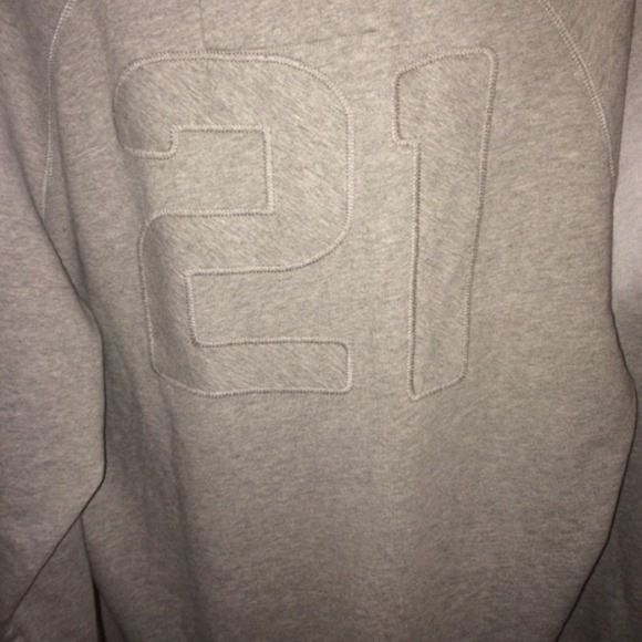 Sweatshirt - Picture 2 of 2